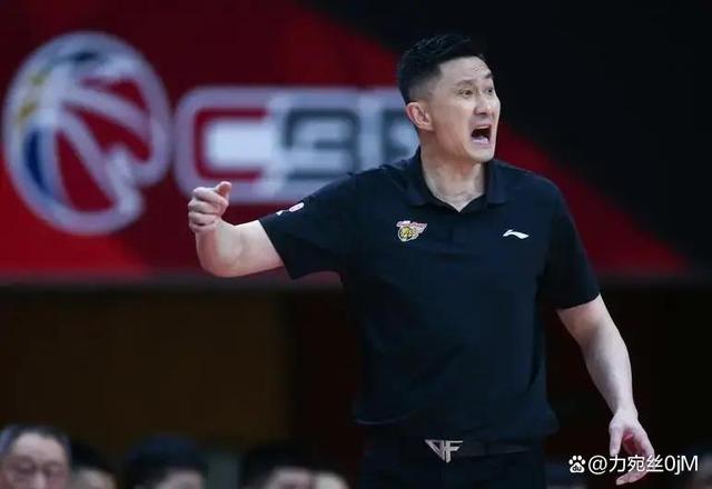 开云在线平台-广州队赛后外线爆发；志在CBA常规赛名次提升；悬念犹存；轮换策略成焦点的简单介绍